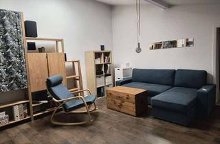 Wohnung mieten in Burker Straße, 91301 Forchheim, Schönes Wohnen in Forchheim ! Gemütliche 2-Zimmer-Dachwohnung mit Einbauküche im bäuerlichen Anwesen