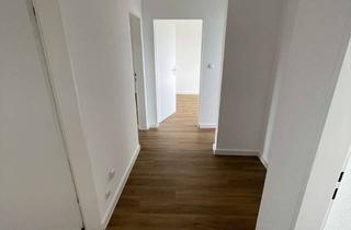 Wohnung mieten in Lortzingstraße 03, 32312 Lübbecke, Nur noch einziehen! SANIERTE 3 Zimmer Wohnung mit Balkon