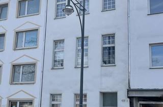 Wohnung mieten in Blumentalstr 100, 47798 Inrath/Kliedbruch, Frischrenovierte, charmante Dachgeschosswohnung in Krefeld