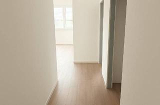 Wohnung mieten in Schrambergerstraße 20a, 78112 St. Georgen, Sanierte 2-Zimmer Wohnung