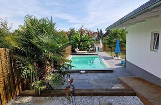 Doppelhaushälfte kaufen in Große Rheinstraße 11, 76661 Philippsburg, Haus mit Pool und Garten