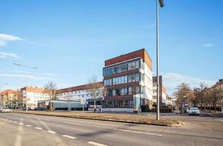 Anlageobjekt in Ollenhauerstraße 47, 13403 Reinickendorf, Vermietete Wohnung im denkmalgeschützten 'Pfahler Block', 13403 Berlin