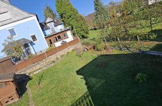 Haus mieten in 55432 Niederburg, Lichtdurchflutete 3,5-Zimmer-Doppelhaushälfte mit Kachelofen, Garten & Panoramaterrasse