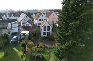 Haus kaufen in 63303 Dreieich, Zwei Wohnhäuser, ein großes Grundstück – perfektes Projekt für Visionäre & Anleger