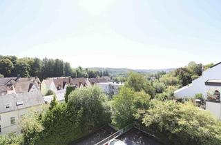 Wohnung kaufen in 58509 Lüdenscheid, Eigentumswohnung mit Potenzial in gepflegtem Haus und ruhiger Lage
