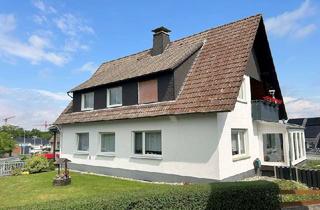 Haus kaufen in 59581 Warstein, Ideal für Familien oder Kapitalanleger: Zweifamilienhaus in ruhiger Lage von Warstein-Belecke!