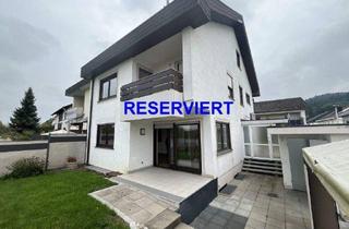 Doppelhaushälfte kaufen in 77855 Achern, Achern-Mösbach - RESERVIERT: Achern-Mösbach: Doppelhaushälfte mit viel Raumangebot und GarageGeräteraum.