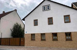 Einfamilienhaus kaufen in 97633 Sulzfeld, Sulzfeld - großzügiges Einfamilienhaus mit Ausbaupotenzial