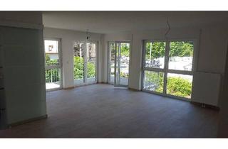 Wohnung kaufen in 72800 Eningen, Eningen unter Achalm - gepflegte 3,5-Zi-Erdgeschosswohnung mit EBK, Garten in Eningen