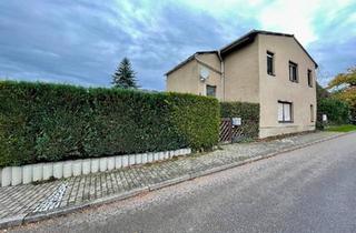 Haus kaufen in 04567 Kitzscher, Kitzscher - EF- oder Zweifamilienhaus mit 2 separaten WE´s, EBK, Garage usw.!