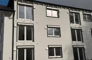 Wohnung kaufen in 84066 Mallersdorf-Pfaffenberg, Mallersdorf-Pfaffenberg - Kernsanierte 3 Zimmer Wohnung, mit Balkon und 2 Stellplätzen