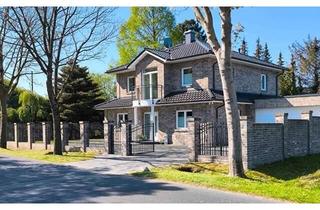 Villa kaufen in 26789 Leer, Leer (Ostfriesland) - Exklusive Toskana-Stadtvilla in Leer mit traumhaftem Garten