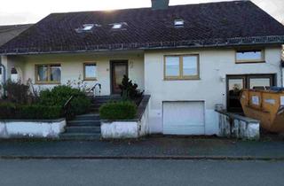 Haus kaufen in 59929 Brilon, Brilon - Viel Platz und Möglichkeiten! Ein-Zweifamilienhaus in Madfeld!