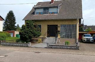 Einfamilienhaus kaufen in 66787 Wadgassen, Wadgassen - Freistehendes Einfamilienhaus in ruhiger Wohnlage