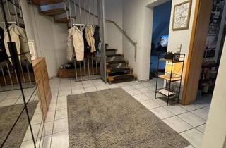 Wohnung kaufen in 45966 Gladbeck, Zuhause mit Wohlfühlfaktor: Maisonette mit Garten & Garage