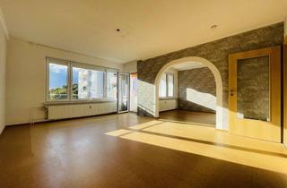 Wohnung kaufen in 38228 Lebenstedt, Helle 3-Zimmer-Wohnung im obersten Stockwerk - Fahrstuhl, Balkon und Stellplatz