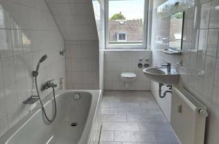 Wohnung mieten in 51061 Köln, Gemütliche Dachgeschosswohnung in zentraler Lage von Stammheim