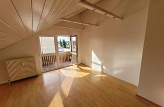 Wohnung kaufen in Fürstenfeldbrucker Straße 18, 82140 Olching, Sofort Bezugsfertig! Helle 2-Zimmer Dachgeschosswohnung mit Balkon in zentraler Lage von Olching