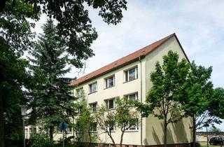 Wohnung mieten in Möthlitzer Hauptstraße 21, 14715 Milower Land, Schöne 2 - Raum - Wohnung