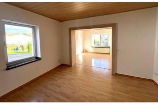 Wohnung mieten in 56651 Niederzissen, Ideal für Gartenliebhaber: Modernisierte 2,5-Zimmer-Wohnung mit Grünfläche