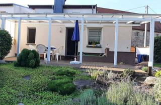 Einfamilienhaus kaufen in 06420 Könnern, Einfamilienhaus in ländlicher Lage mit Garten und Pool