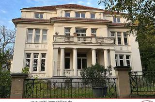 Villa kaufen in 65189 Wiesbaden, MHI - "Altbauperle" in Wiesbadener Spitzenlage! Repräsentative Altbauvilla mit 3 großen Wohnungen