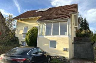 Haus mieten in Hälde, 74928 Hüffenhardt, Charmantes Einfamilienhaus mit Wintergarten, Kamin & Garten