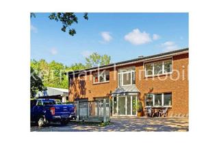 Gewerbeimmobilie kaufen in 17235 Neustrelitz, Gewerbeimmobilie mit Werkstatt, Garagen, Lager und drei Wohneinheiten zu verkaufen!