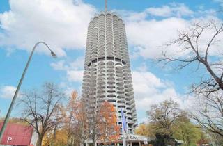 Anlageobjekt in 86159 Antonsviertel, Einmalige Gelegenheit: 1-Zimmer-Wohnung im Hotelturm Augsburg, 24. Stock mit Balkon.
