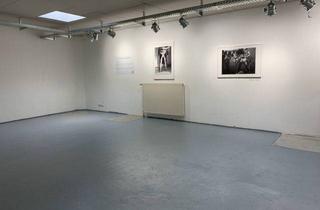 Gewerbeimmobilie kaufen in 26316 Varel, City-Lage: Ladengeschäft mit angrenzender Halle. Langfristige Mieteinnahmen oder Umbau zu Wohnungen?