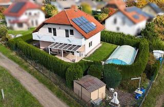 Einfamilienhaus kaufen in 35756 Mittenaar, Mittenaar - Natur, Spiel & Spaß: Gepflegtes Haus mit Pool