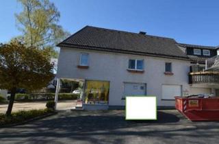 Haus kaufen in 59889 Eslohe, Eslohe (Sauerland) - Wohnhaus mit Gewerbefläche