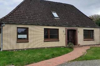 Einfamilienhaus kaufen in 25876 Schwabstedt, Schwabstedt - Freistehendes Haus zu verkaufen