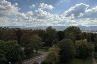 Wohnung kaufen in 73033 Göppingen, Über den Wolken...im 8 OG mit großem Balkon!