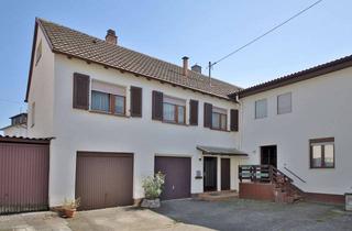 Wohnung kaufen in 76571 Gaggenau, Funktionale 2-Zimmer-Wohnung mit Garage und großer Lagerhalle – solides Objekt mit Potenzial