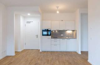 Wohnung mieten in Allee Der Kosmonauten 32b, 12681 Marzahn, Helle 2-Zimmer Wohnung mit viel Platz!