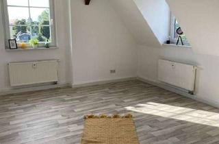 Wohnung mieten in Pfaffendorfer Str. 40, 06847 Kochstedt, Wohnen mit Weitblick - frisch sanierte Dachgeschosswohnung