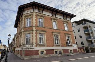 Wohnung mieten in 08058 Zwickau, Gemütliche Dachgeschosswohnung in einer Zwickauer Altbauvilla