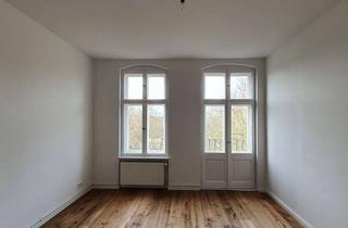 Wohnung mieten in Grabbeallee 61, 13156 Niederschönhausen, Geräumige, modernisierte 2-Zimmerwohnung mit Einbauküche zu vermieten