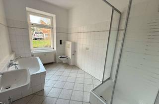 Wohnung mieten in Pestalozzistr. 13, 02708 Löbau, Lichtdurchflutete 3-Raum-Hochparterrewohnung mit großem Balkon & tollem Tageslichtbad!