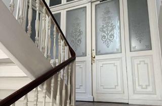 Wohnung mieten in 76530 Innenstadt, Stilvolle Altbauwohnung mit 3,40 m hohen Decken & Designküche im Herzen von Baden-Baden