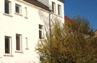 Mehrfamilienhaus kaufen in 08060 Zwickau, IHR ZUKÜNFTIGES ZUHAUSE! Mehrfamilienhaus / Dreifamilienhaus mit Garten in Zwickau - provisionsfrei!