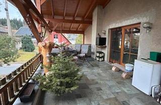 Mehrfamilienhaus kaufen in 08209 Auerbach, Objekt-Nr.: 26/25 - entkerntes Mehrfamilienhaus mit großer sanierter Wohnung im Anbau mit Kamin, Terrasse und großem Grundstück in Auerbach