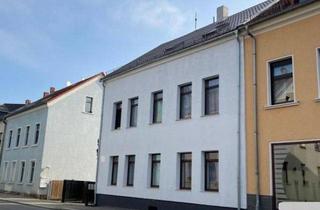 Mehrfamilienhaus kaufen in 08451 Crimmitschau, Objekt-Nr.: 22/24 - vermietetes und saniertes Mehrfamilienhaus mit modern ausgestatteten 5 Wohnungen in Crimmitschau