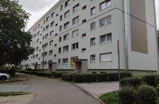 Wohnung mieten in Außenring 10, 08132 Mülsen, + + + 4,0-Zimmerwohnung mit Balkon! + + +