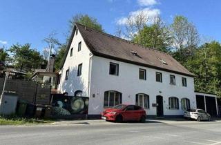 Mehrfamilienhaus kaufen in 91245 Simmelsdorf, Naturnahes Wohnen: Mehrfamilienhaus mit Privatwald und idyllischem Garten