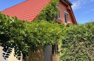 Einfamilienhaus kaufen in 06188 Landsberg, Einziehen & Wohlfühlen! Ihr Einfamilienhaus mit 4 Zimmern wartet zwischen Halle und Leipzig