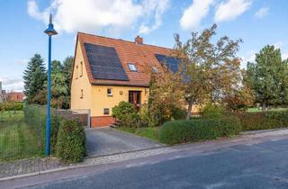 Haus kaufen in 39359 Rätzlingen, PROVISIONSFREI! Haus mit Einliegerwohnung, PV & Top-Lage am Ende der Straße