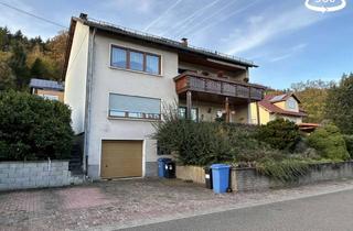 Haus kaufen in 66894 Lambsborn, Zwei- bis Dreifamilienhaus mit Garten und Garage