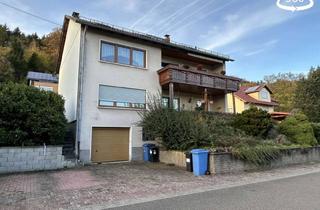 Haus kaufen in 66894 Lambsborn, Zwei- bis Dreifamilienhaus mit Garten und Garage